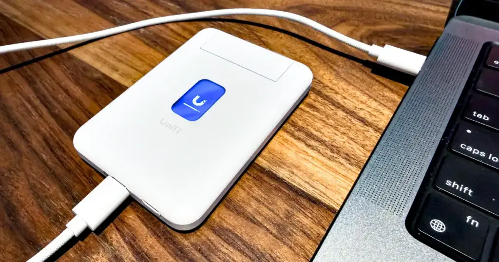 Adatbiztonság digitális nomádoknak és home office-ban: a teljes útmutató